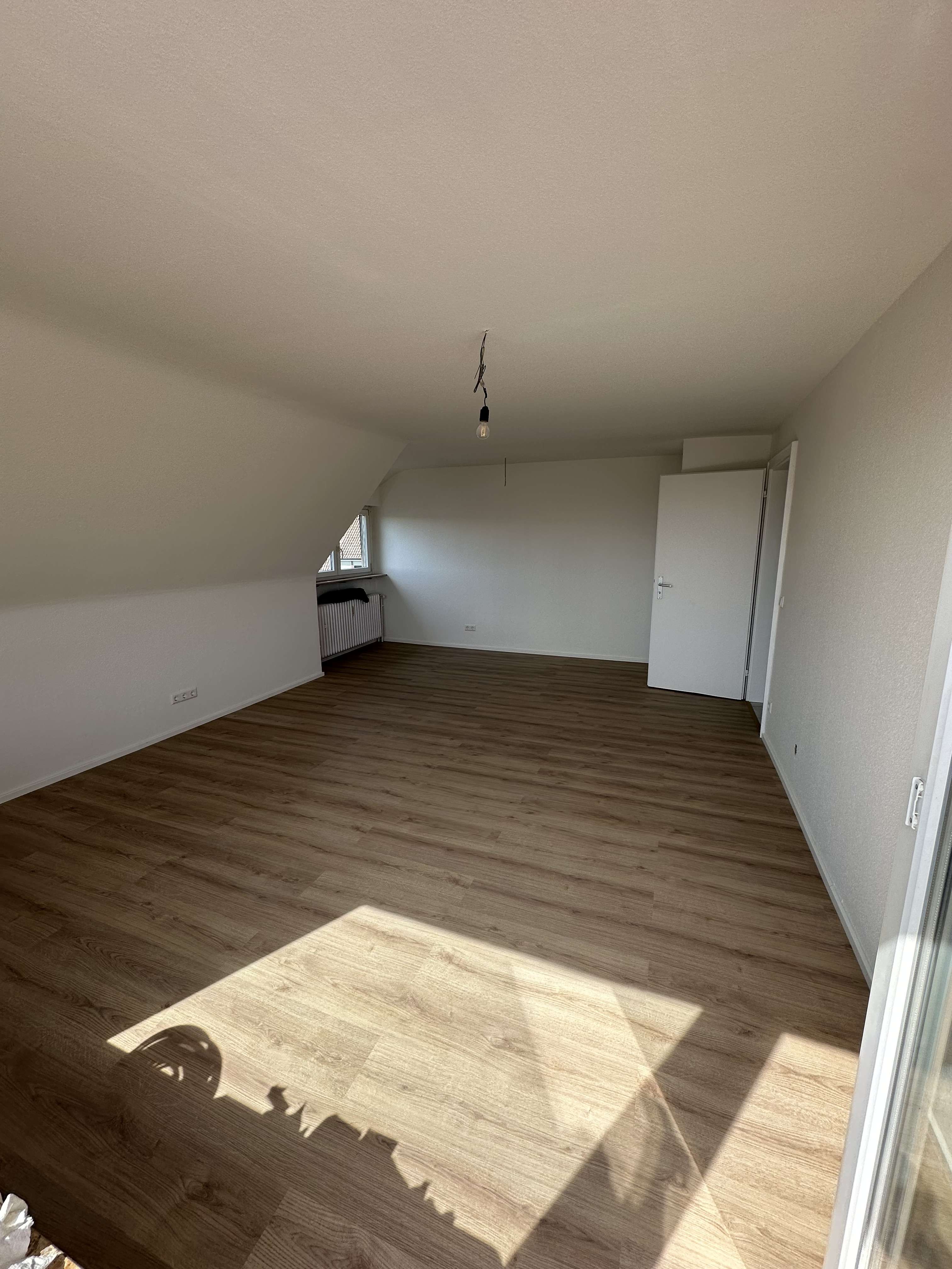 Thumbnail-Wohnung zum Mieten in Ditzingen-Hirschlanden 1.040,00 € 76.5 m²