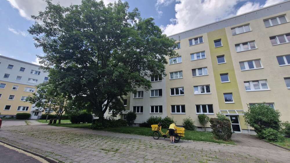 Thumbnail-Wohnung zum Mieten in Magdeburg 330,00 € 45 m²
