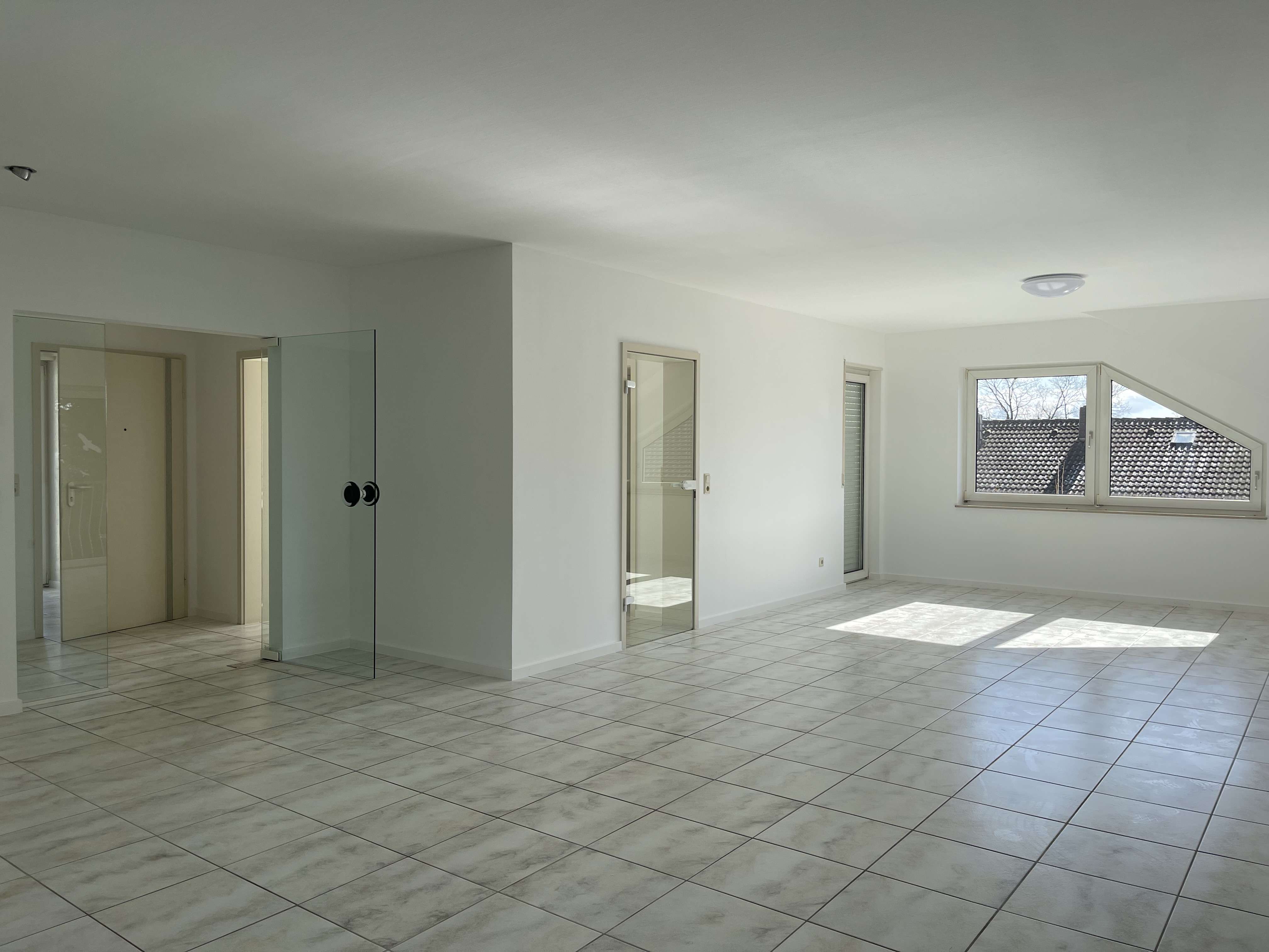 Thumbnail-Wohnung zum Mieten in Kaiserslautern 1.700,00 € 196 m²