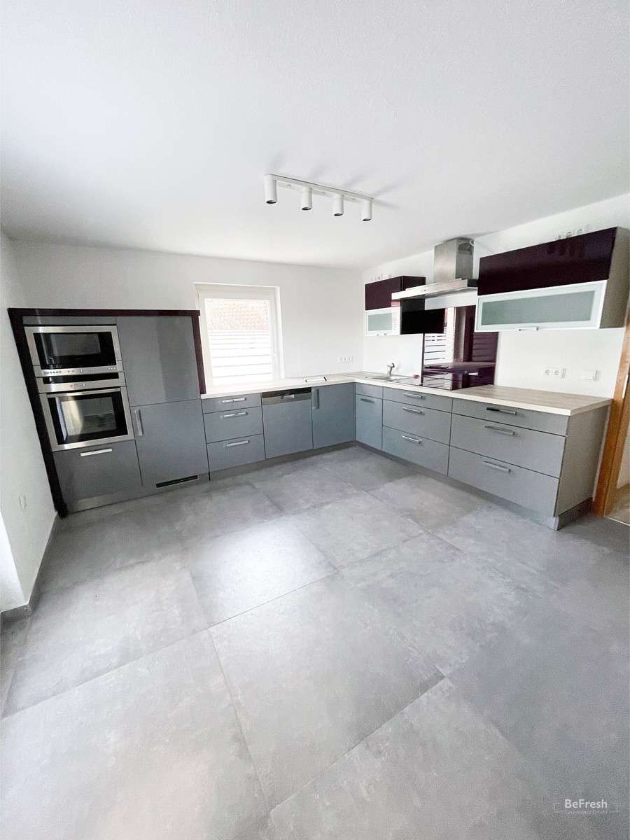 Thumbnail-Wohnung zum Mieten in Schmarrie 890,00 € 140 m²