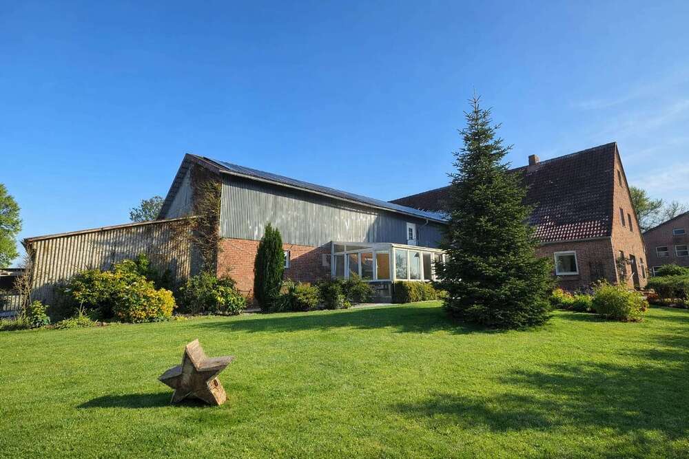 Thumbnail-Haus zum Kaufen in Neuenkirchen 549.000,00 € 245 m²