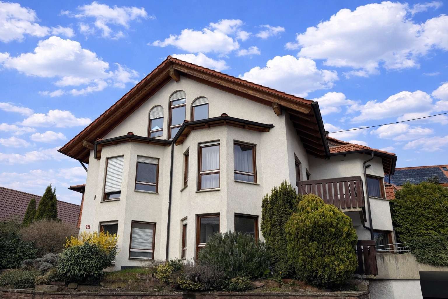 Thumbnail-Wohnung zum Kaufen in Neuenbürg 276.000,00 € 77.32 m²