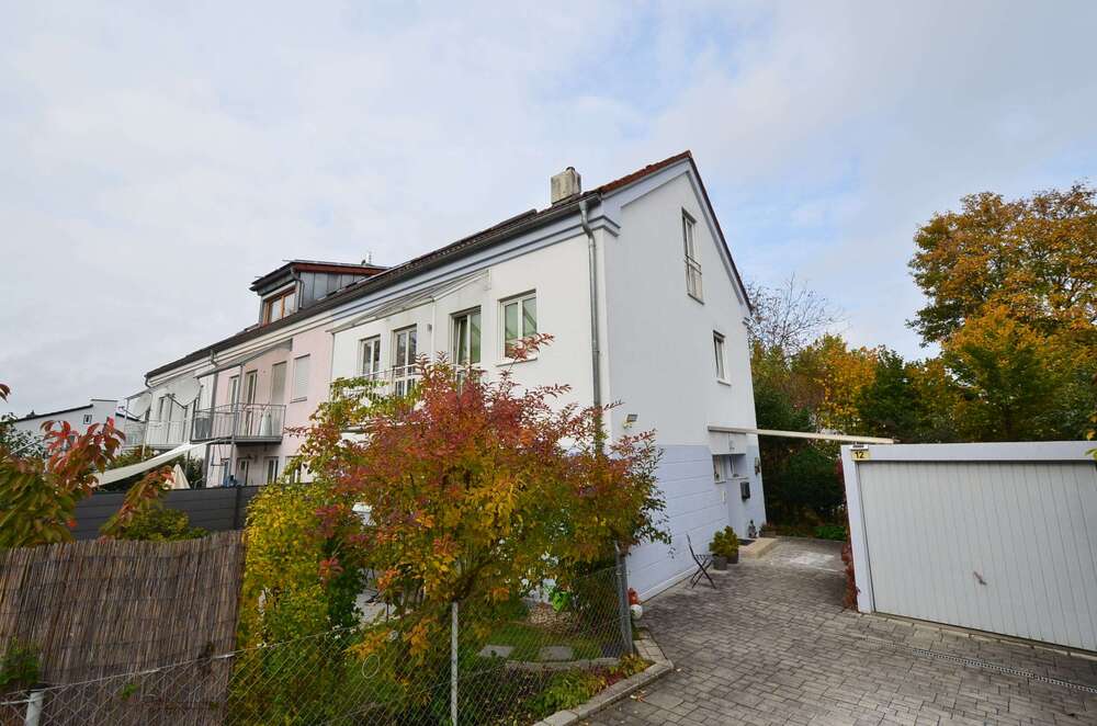 Thumbnail-Haus zum Mieten in Regensburg 1.650,00 € 125 m²