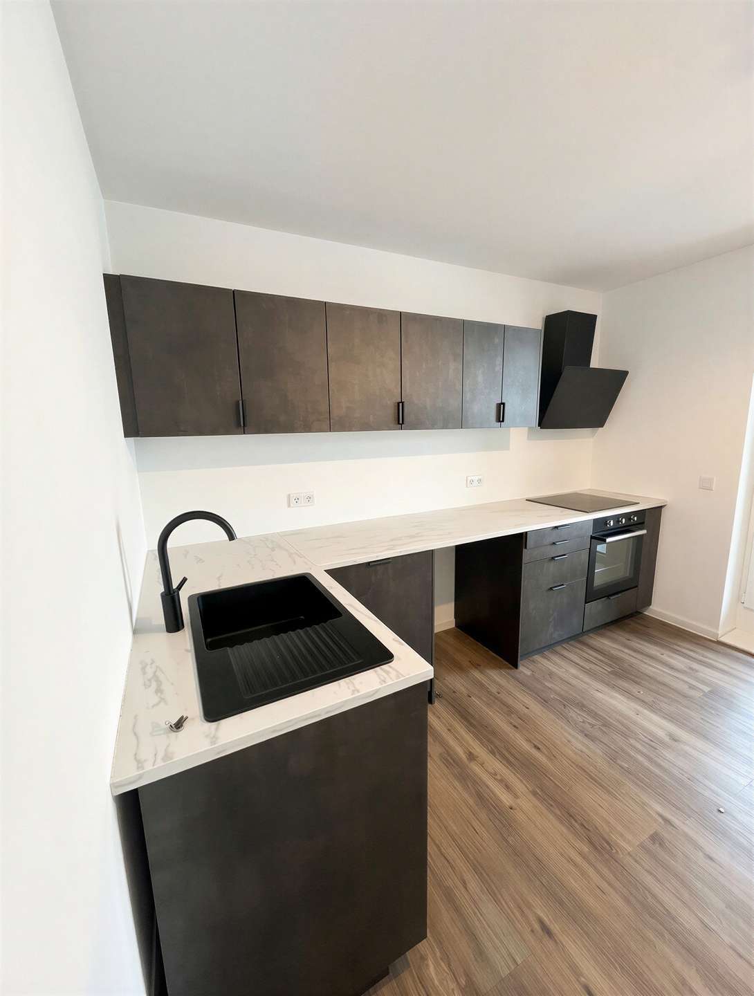 Thumbnail-Wohnung zum Mieten in Braunschweig 1.219,87 € 97.59 m²