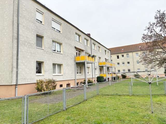 Thumbnail-Wohnung zum Kaufen in Weißenfels 68.000,00 € 66 m²