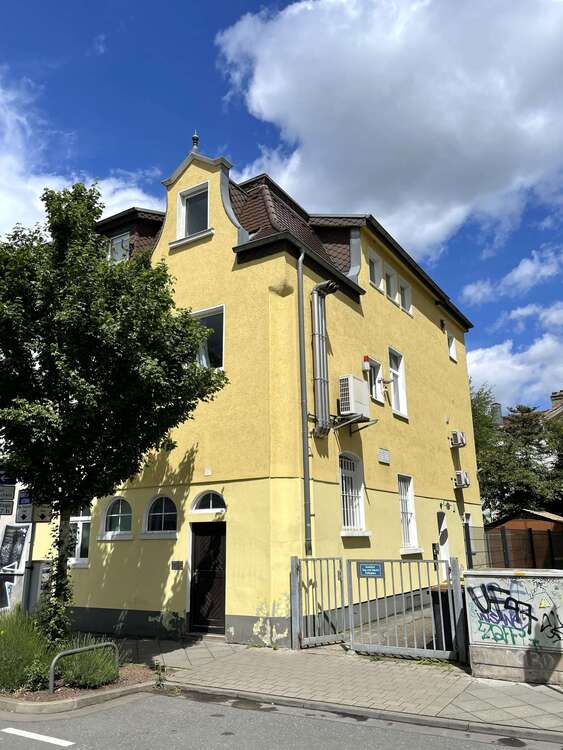 Thumbnail-Haus zum Kaufen in Frankfurt 820.000,00 € 192 m²