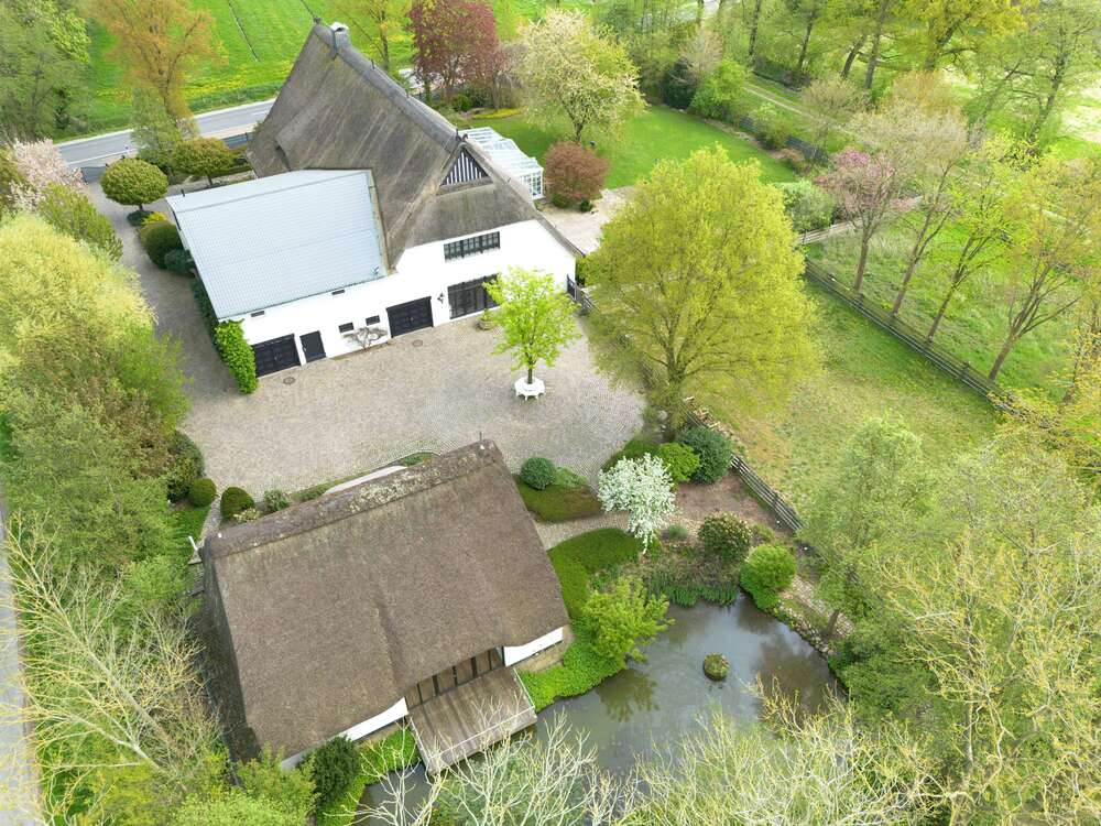 Thumbnail-Haus zum Kaufen in Seester 1.290.000,00 € 956 m²