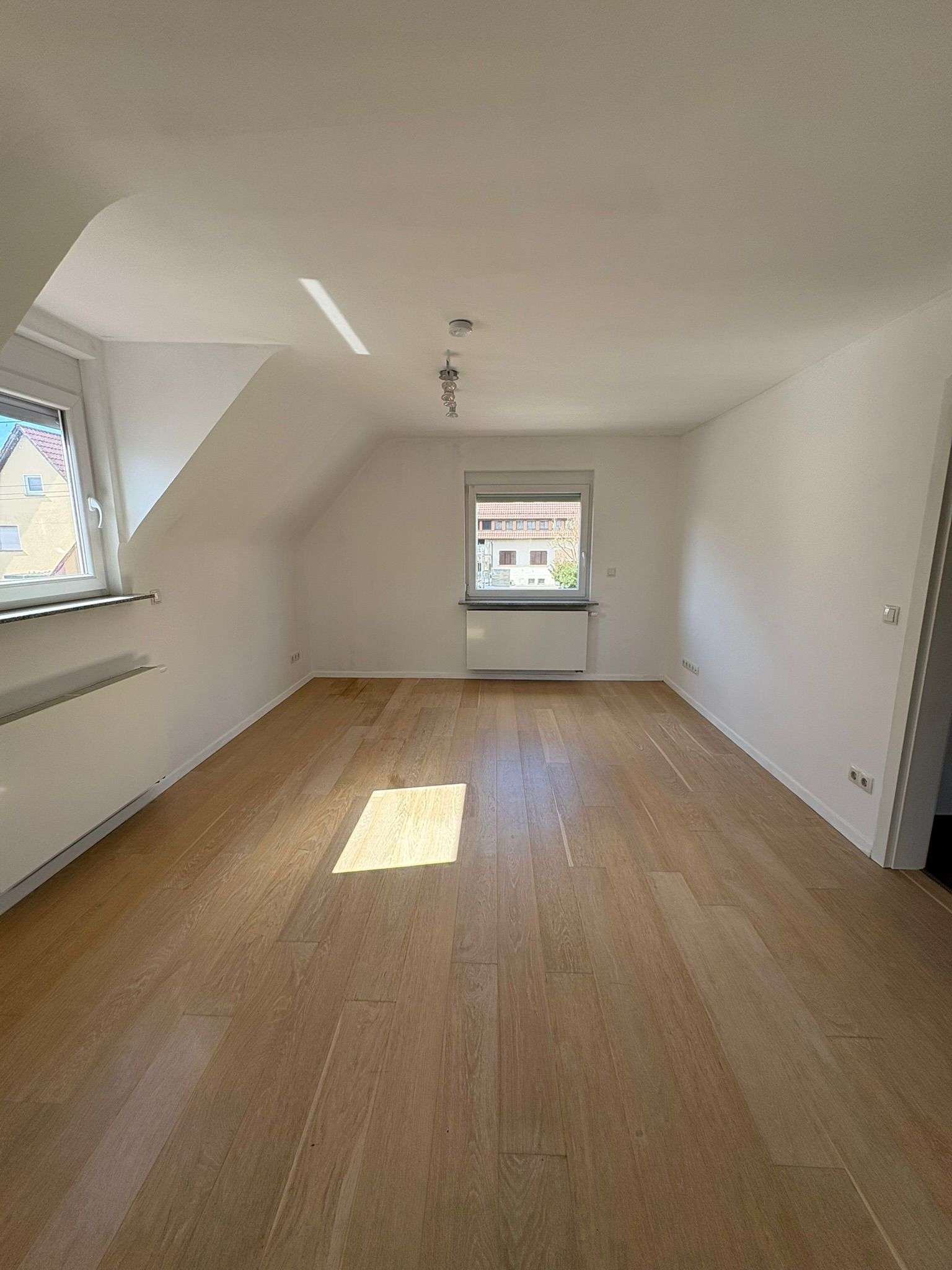 Thumbnail-Wohnung zum Mieten in Stuttgart 1.050,00 € 67 m²