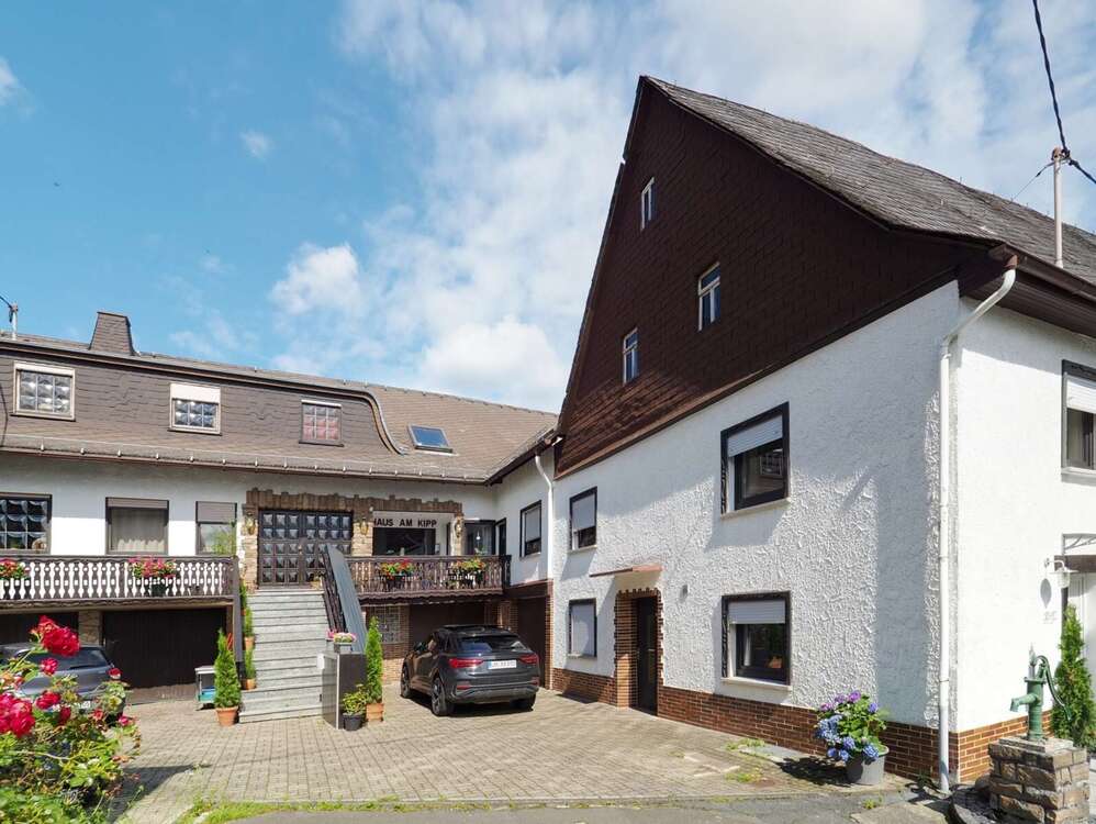 Thumbnail-Haus zum Kaufen in Gutenacker 399.000,00 € 426 m²