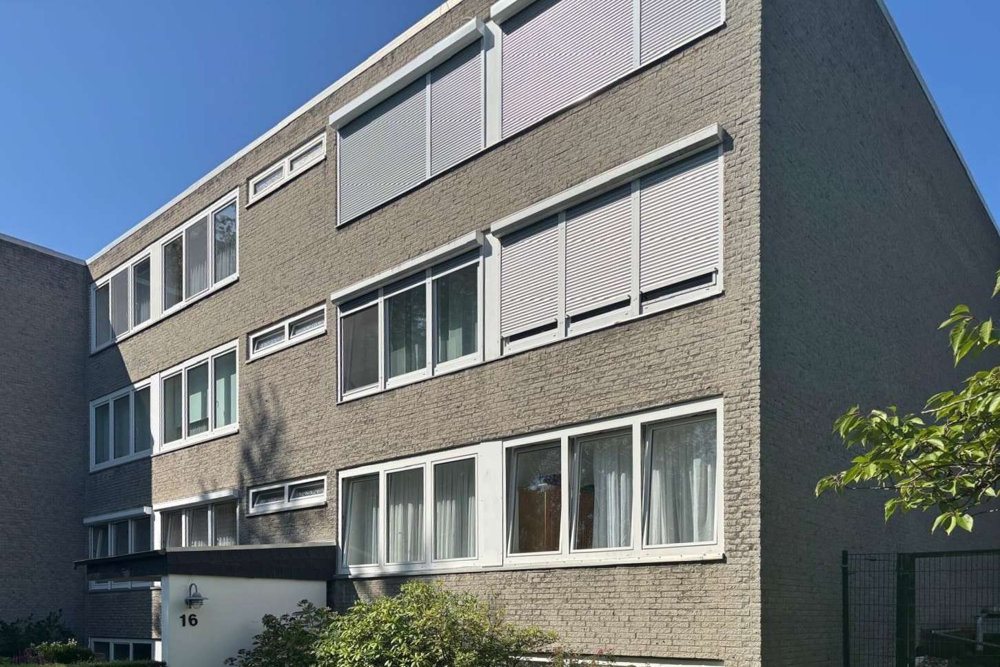 Thumbnail-Wohnung zum Kaufen in Krefeld 175.000,00 € 79 m²