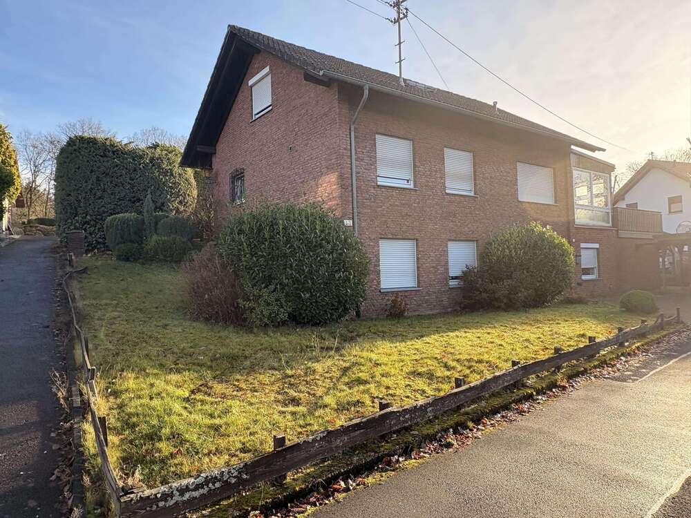 Thumbnail-Haus zum Kaufen in Burbach 329.000,00 € 215 m²