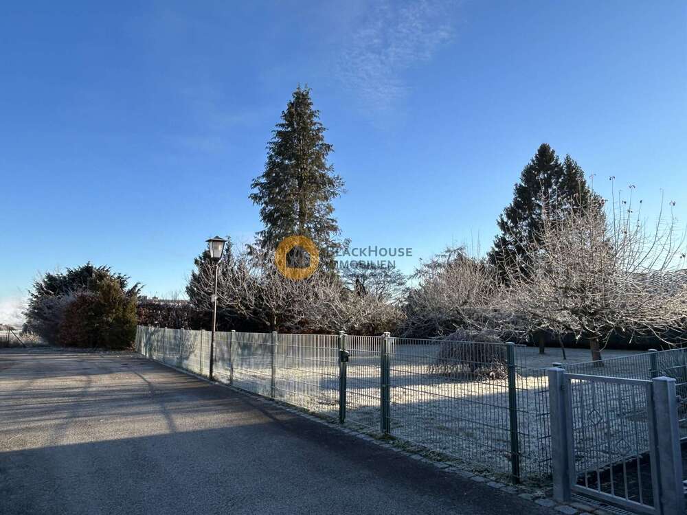 Thumbnail-Grundstück zu verkaufen in Pfaffenhofen 672.000,00 € 560 m²