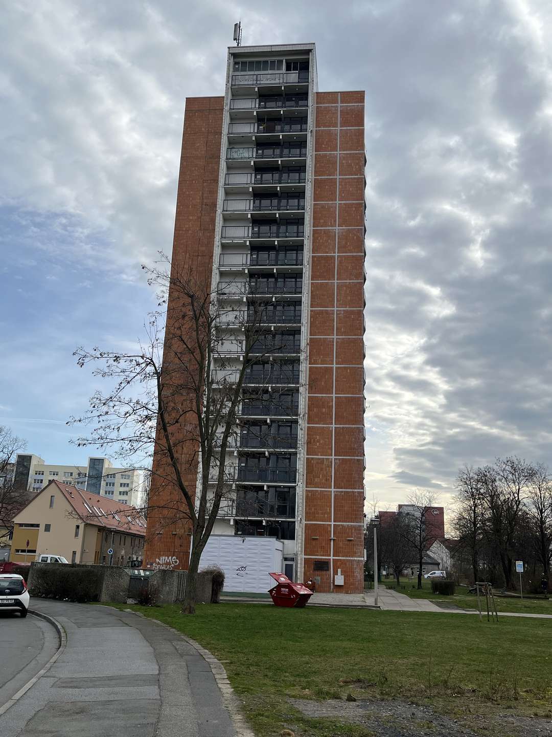 Thumbnail-Wohnung zum Mieten in Dresden 260,00 € 26.89 m²