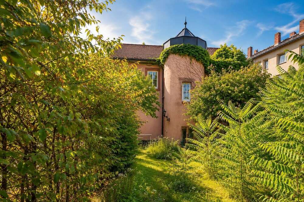 Thumbnail-Haus zum Kaufen in Frankfurt am Main 950.000,00 € 140 m²