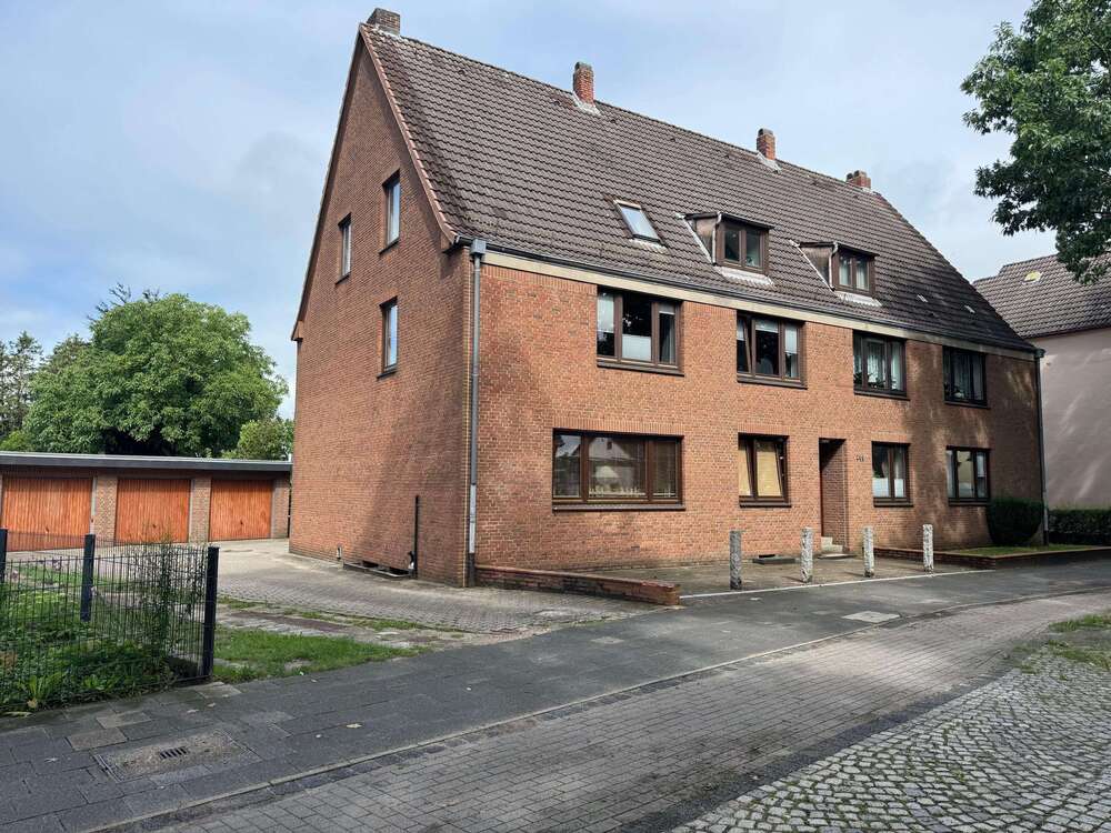 Thumbnail-Haus zum Kaufen in Neumünster 450.000,00 € 339 m²