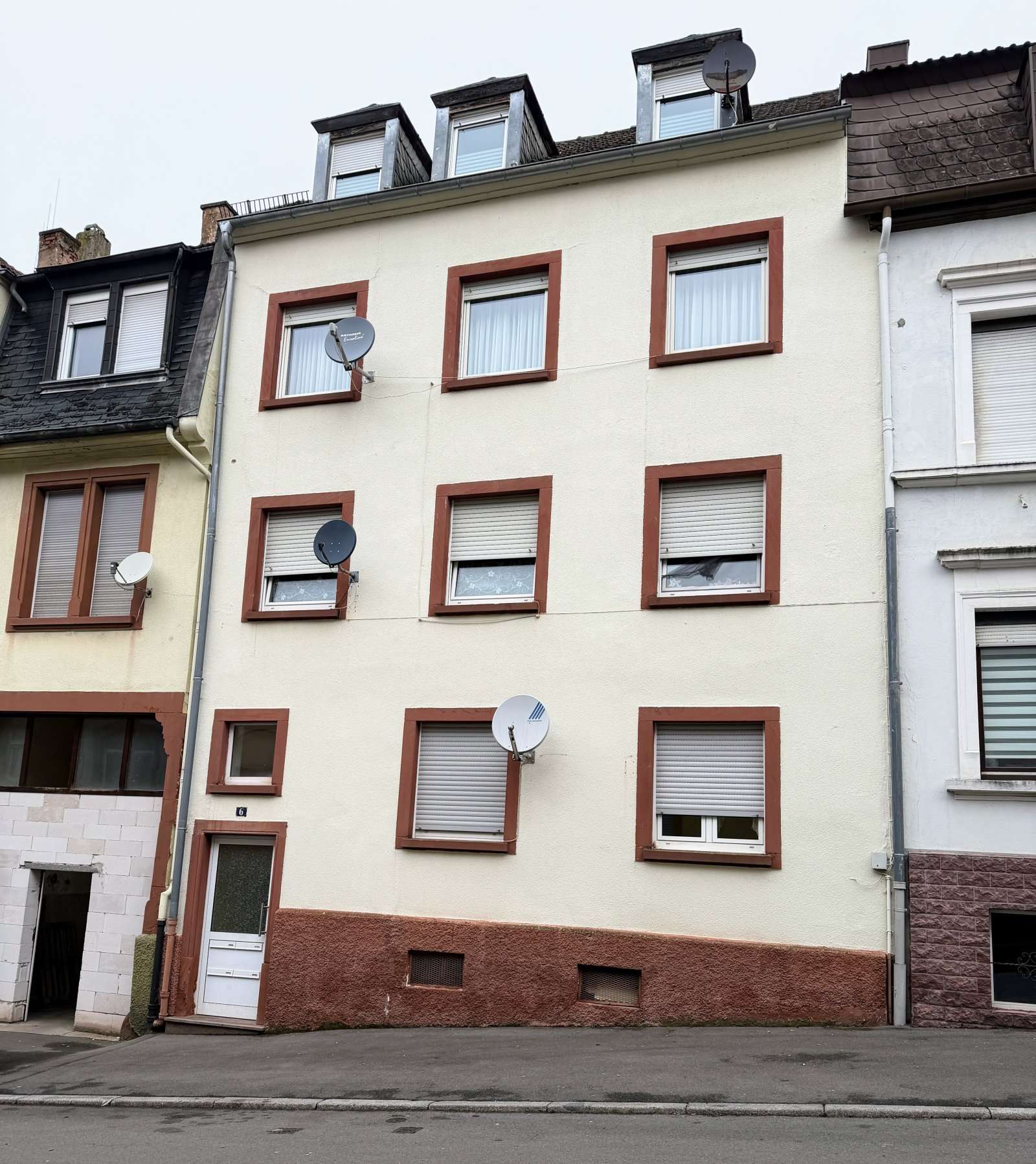 Thumbnail-Haus zum Kaufen in Pirmasens 189.000,00 € 268 m²