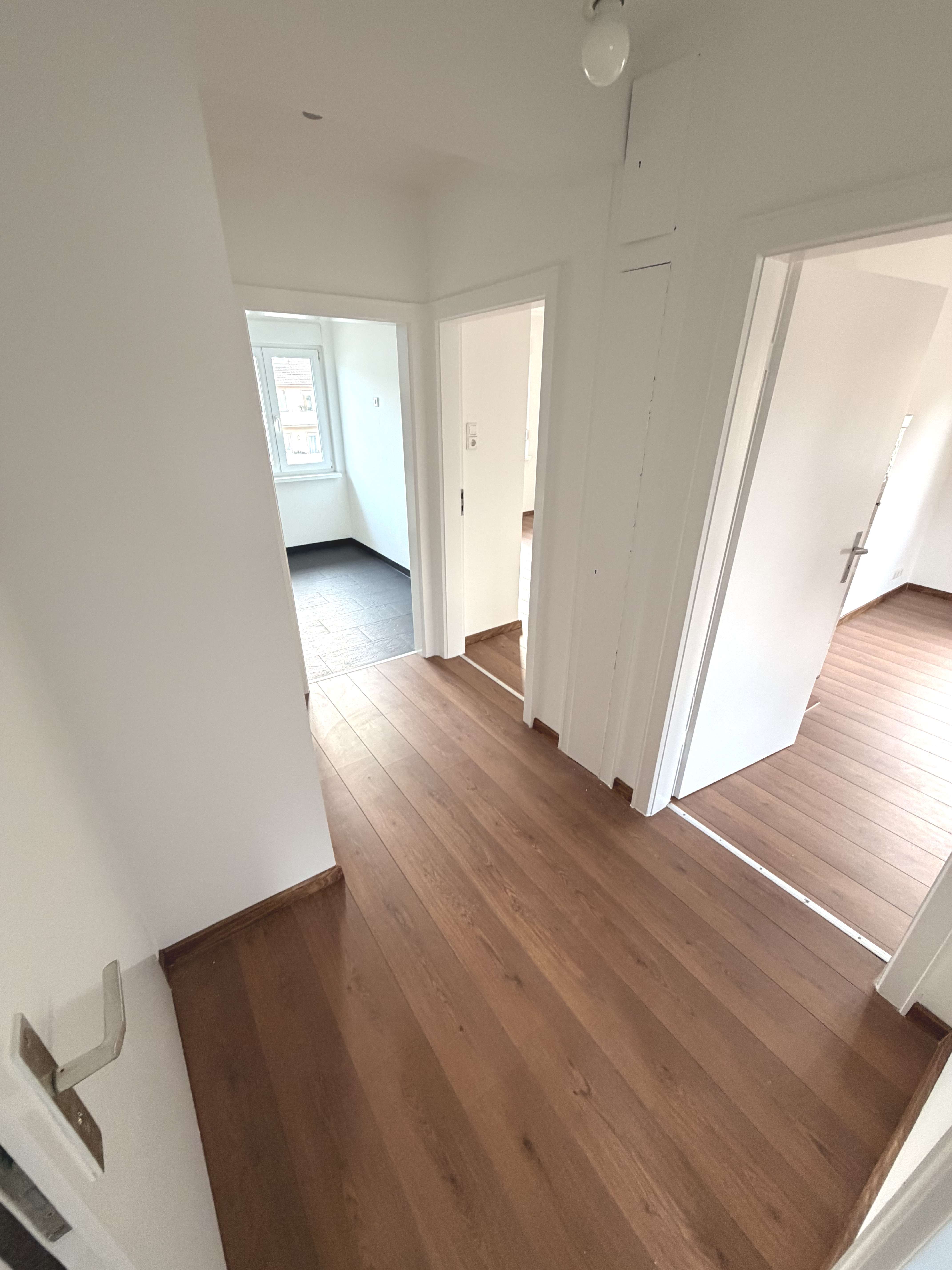 Thumbnail-Wohnung zum Kaufen in Karlsruhe 205.000,00 € 51.42 m²