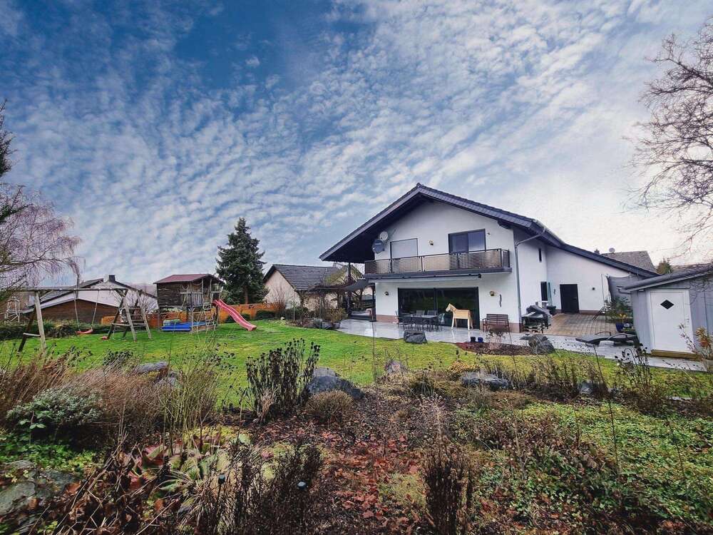 Thumbnail-Haus zum Kaufen in Hünfelden 698.000,00 € 210 m²