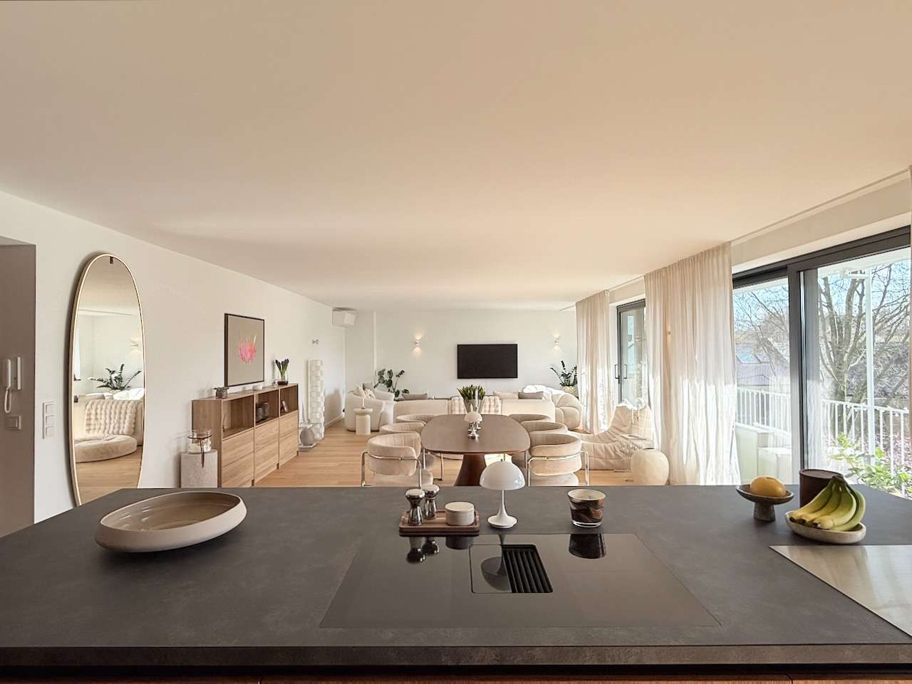 Thumbnail-Wohnung zum Mieten in Düsseldorf 3.990,00 € 160 m²