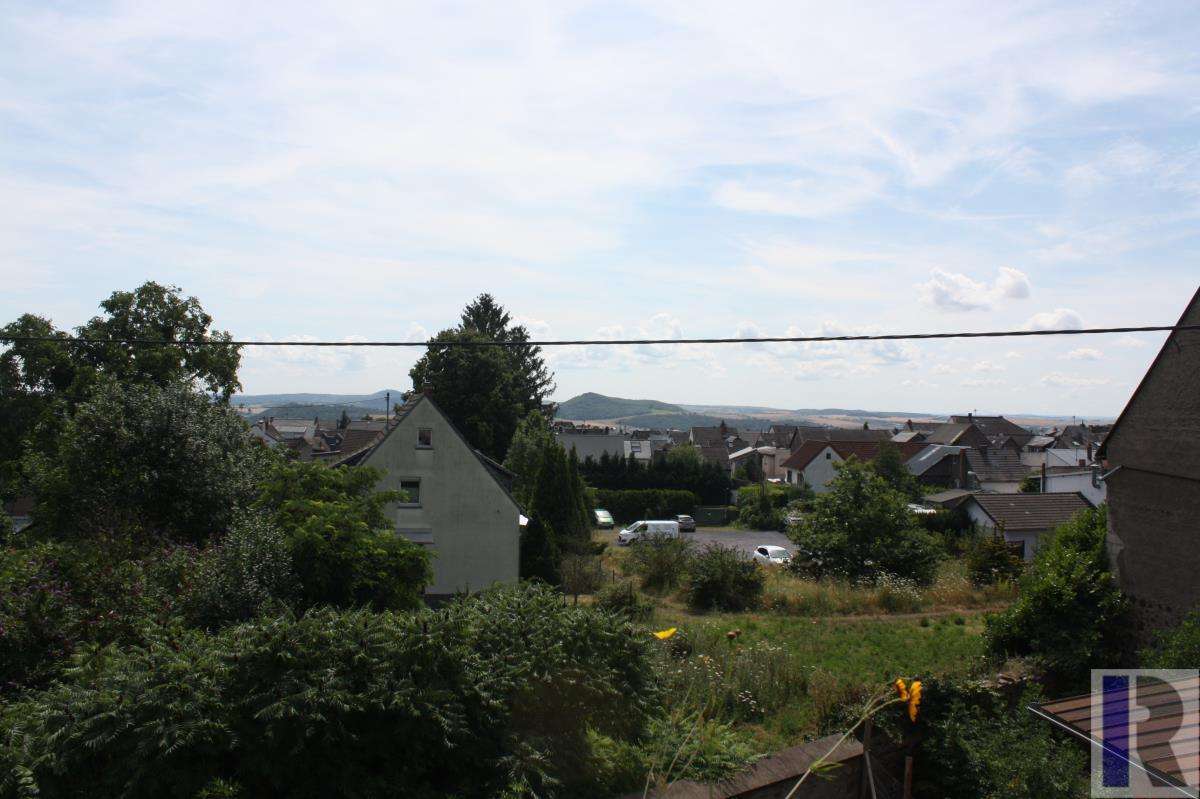 Thumbnail-Haus zum Kaufen in Nickenich 295.000,00 € 245.49 m²