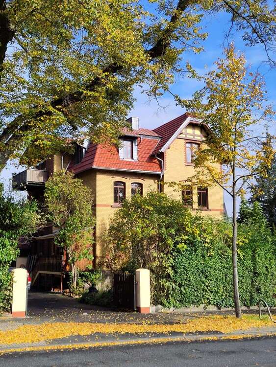 Thumbnail-Haus zum Kaufen in Kassel 875.000,00 € 222 m²