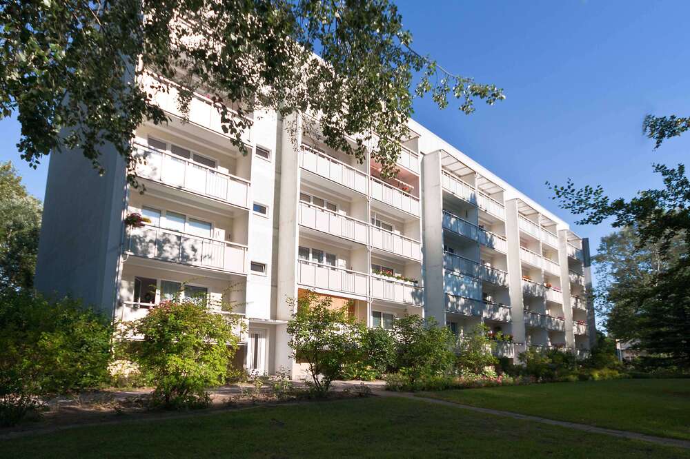 Thumbnail-Wohnung zum Mieten in Neubrandenburg 371,00 € 62.93 m²