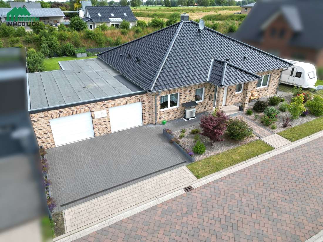 Thumbnail-Haus zum Kaufen in Bargstedt 649.000,00 € 168.42 m²