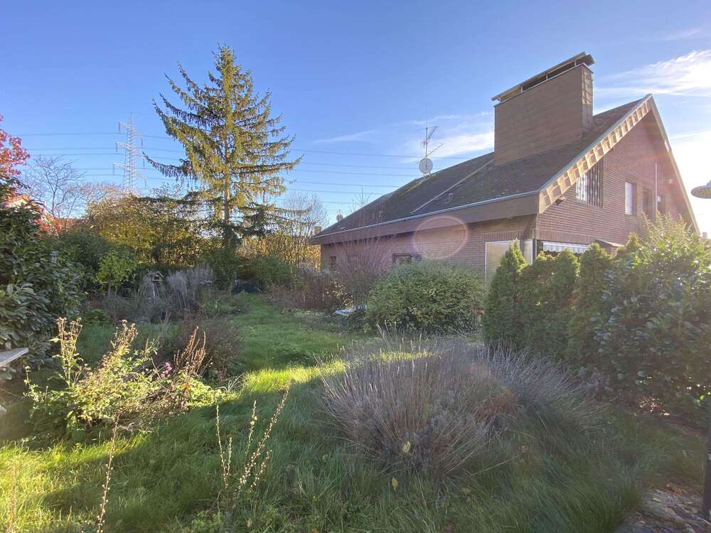 Thumbnail-Haus zum Kaufen in Nürtingen 699.000,00 € 232 m²