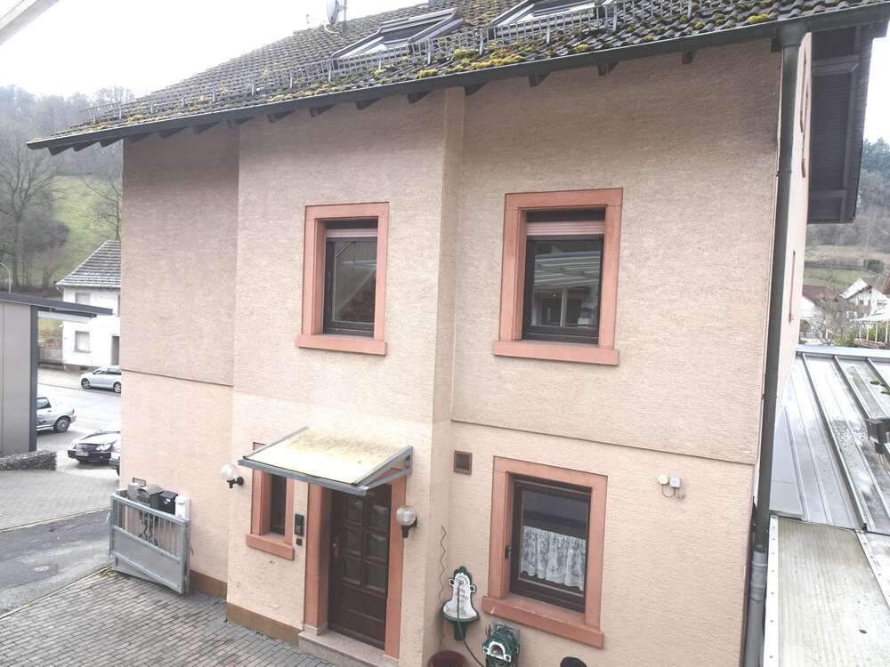 Thumbnail-Haus zum Kaufen in Mörlenbach 420.000,00 € 307 m²