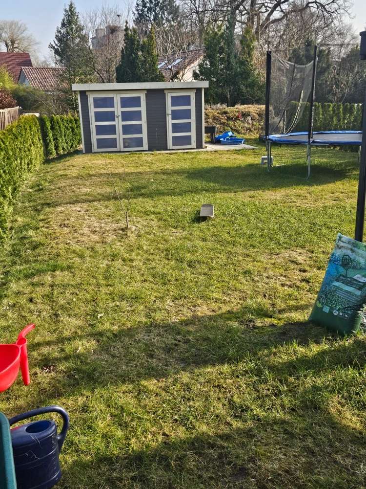 Thumbnail-Haus zum Mieten in Pinneberg 2.125,00 € 170 m²