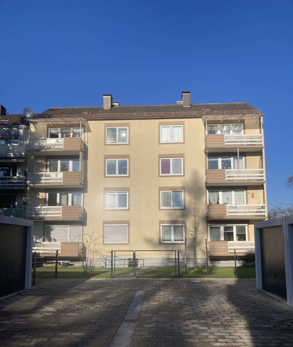 Thumbnail-Haus zum Kaufen in Augsburg 1.700.000,00 € 577.24 m²