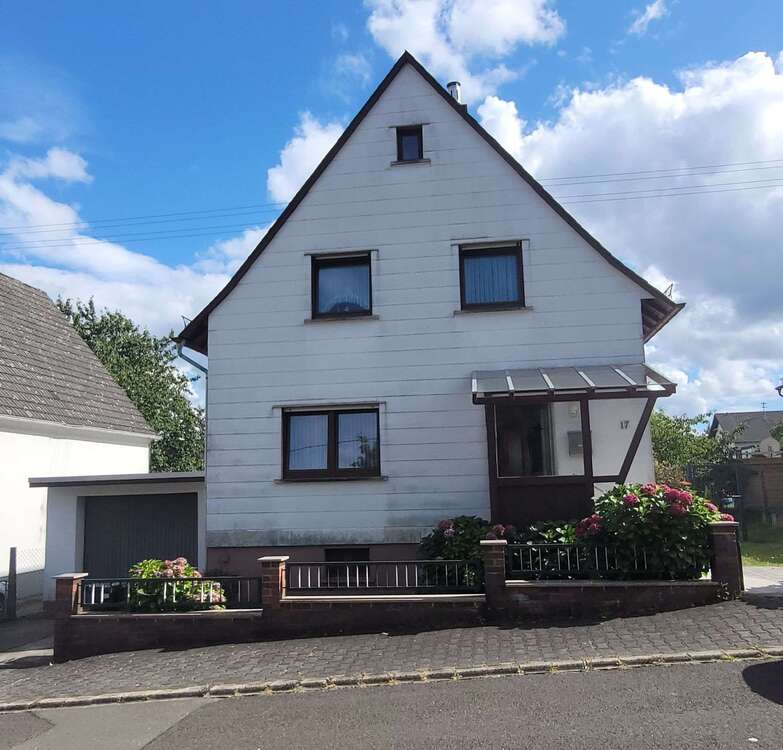 Thumbnail-Haus zum Kaufen in Stipshausen 139.000,00 € 100 m²