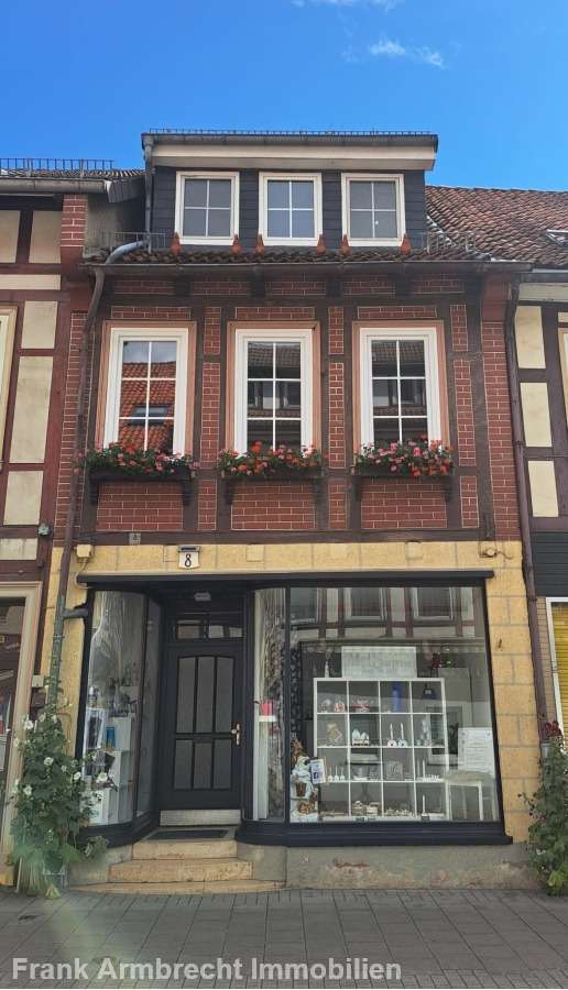 Thumbnail-Haus zum Kaufen in Bad Gandersheim 176.000,00 € 176 m²