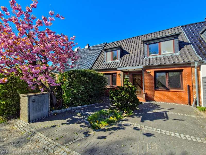 Thumbnail-Haus zum Kaufen in Schenefeld-Siedlung 360.000,00 € 116.78 m²