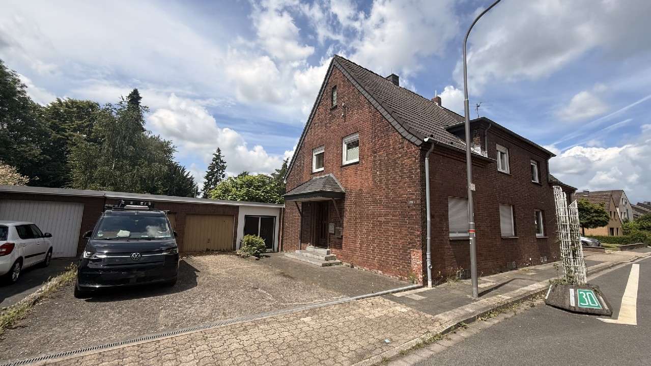 Thumbnail-Haus zum Kaufen in Moers 474.000,00 € 160 m²