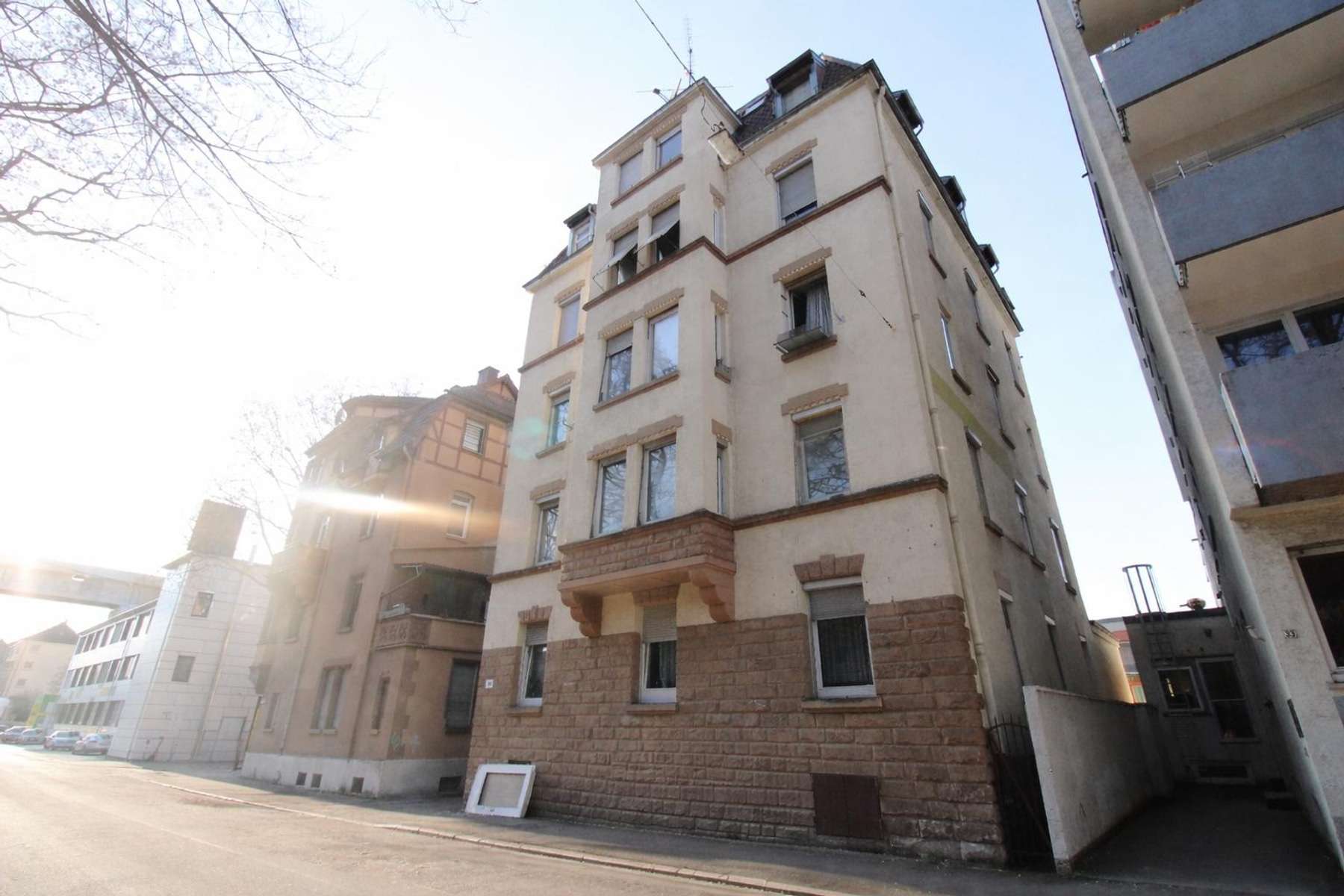 Thumbnail-Wohnung zum Kaufen in Stuttgart 260.000,00 € 73.45 m²