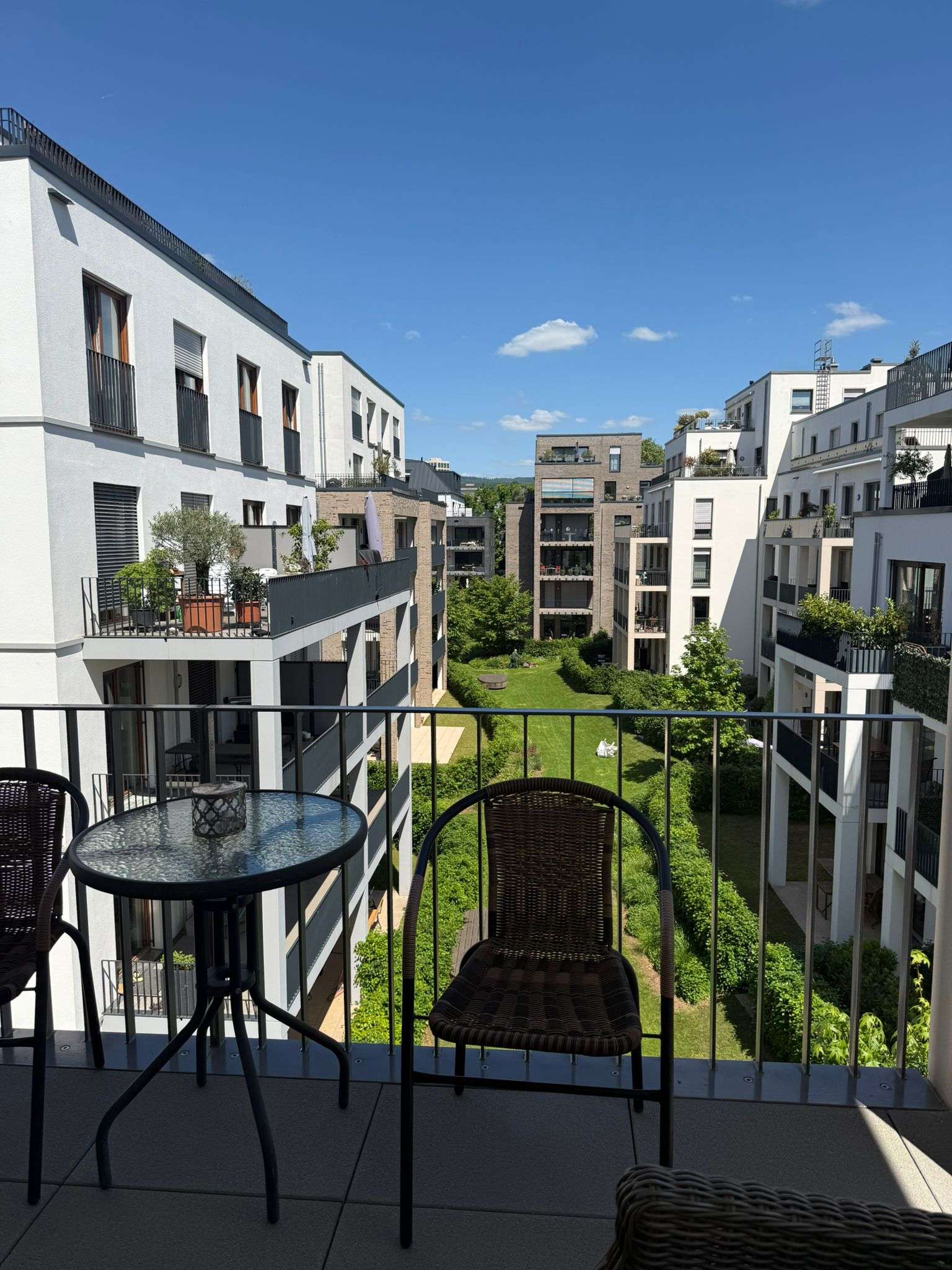 Thumbnail-Wohnung zum Kaufen in Wiesbaden, 1.470.000,00 € 140 m²