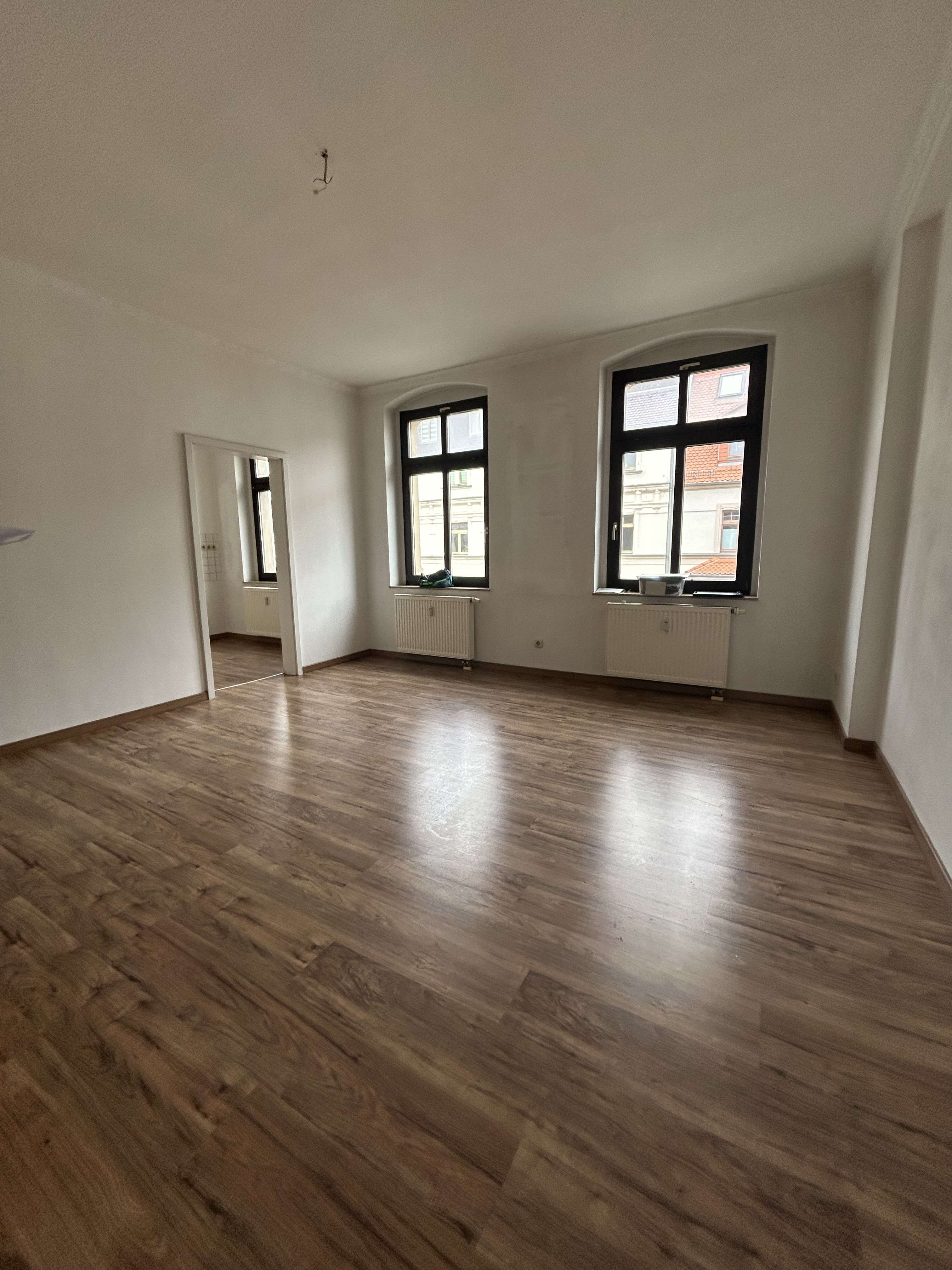 Thumbnail-Wohnung zum Mieten in Zwickau 350,00 € 67.15 m²