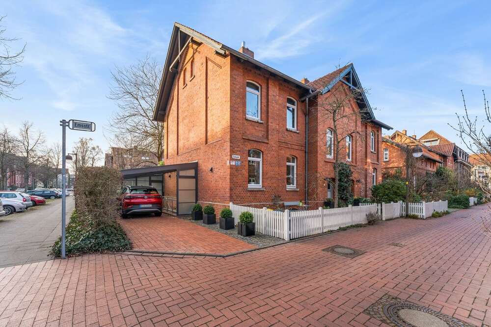 Thumbnail-Haus zum Kaufen in Hannover 870.000,00 € 148 m²