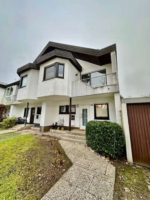 Thumbnail-Haus zum Mieten in Wiesbaden 1.925,00 € 152 m²