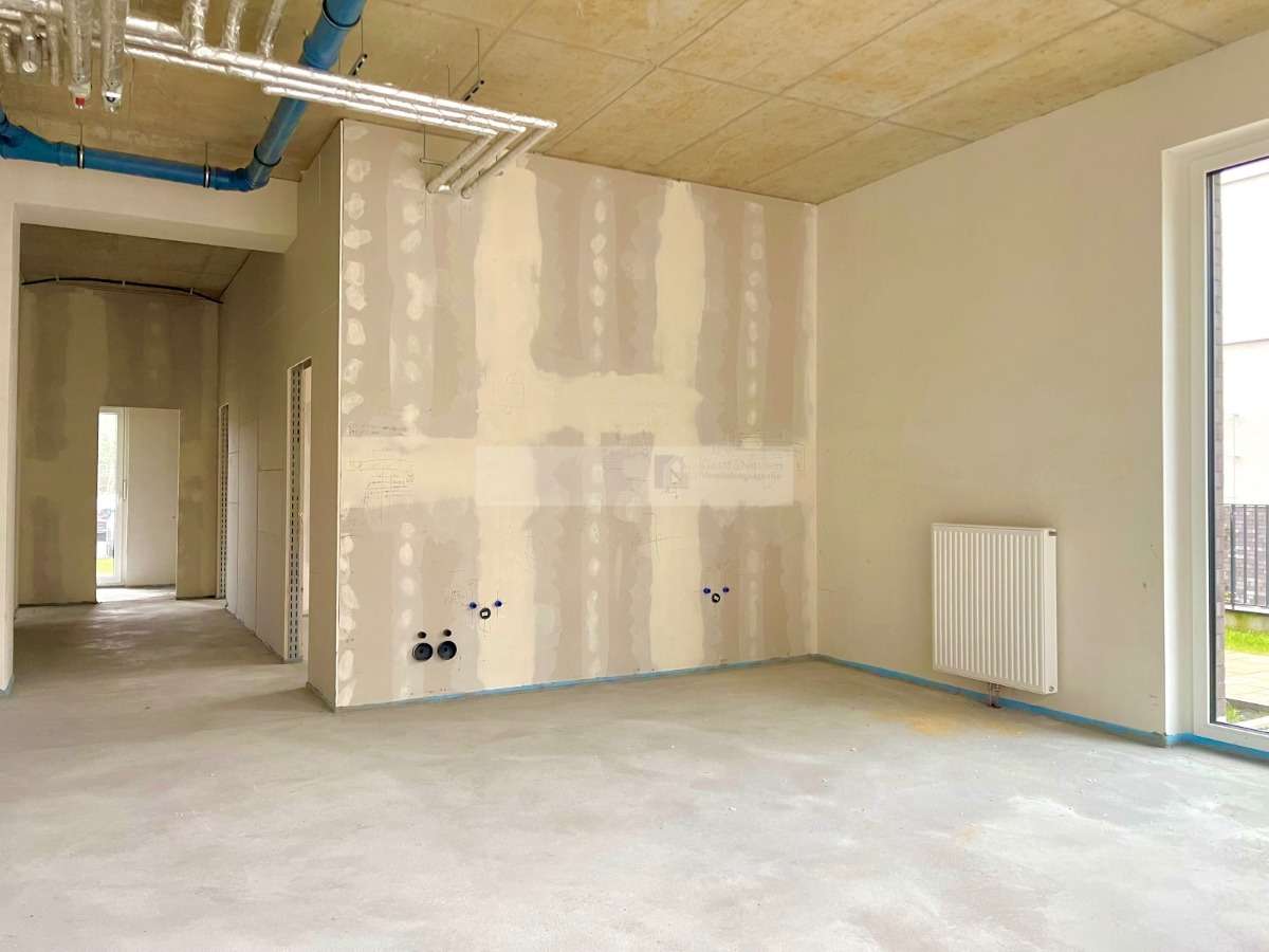 Thumbnail-Einzelhandel in Michendorf 1.085,00 € 72.23 m²