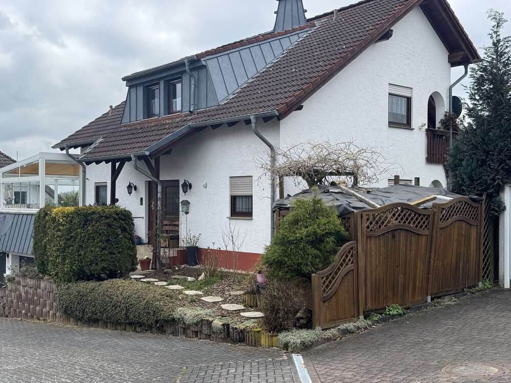 Thumbnail-Haus zum Kaufen in Gückingen 580.000,00 € 205 m²