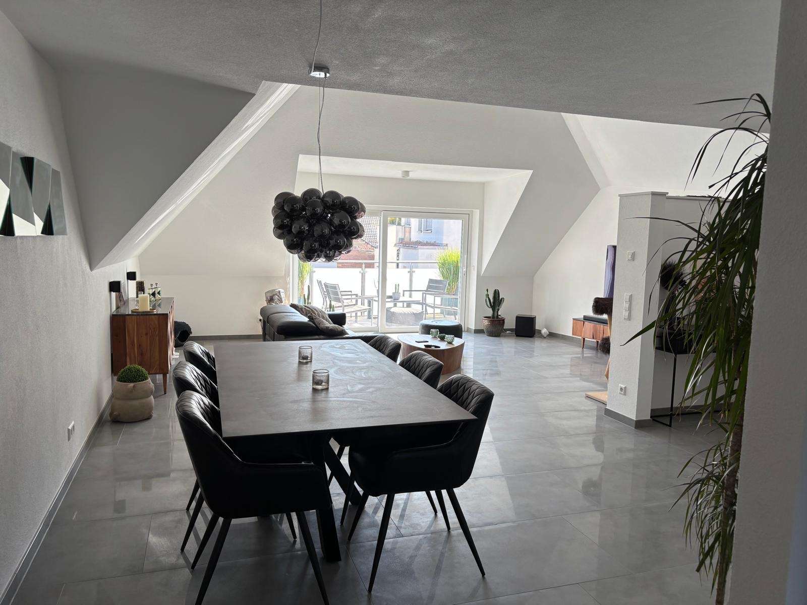 Thumbnail-Wohnung zum Mieten in Merklingen Weil der Stadt 1.550,00 € 169.67 m²