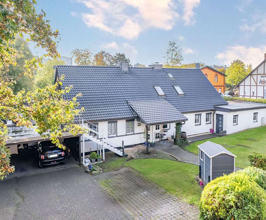 Thumbnail-Haus zum Kaufen in Hamburg 899.000,00 € 217 m²