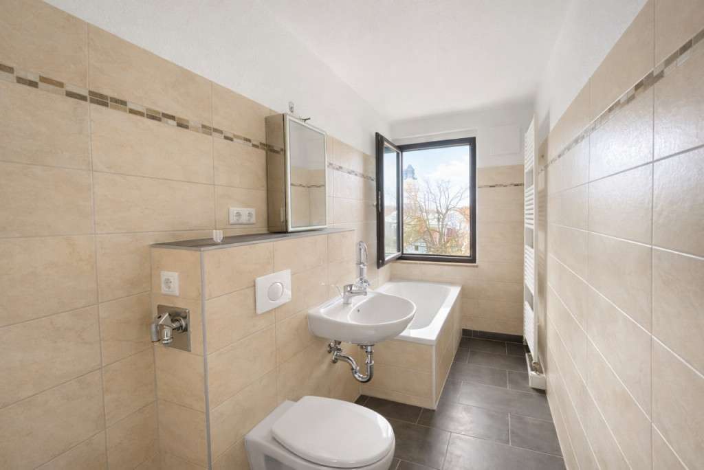 Thumbnail-Wohnung zum Mieten in Plauen 313,92 € 57.6 m²