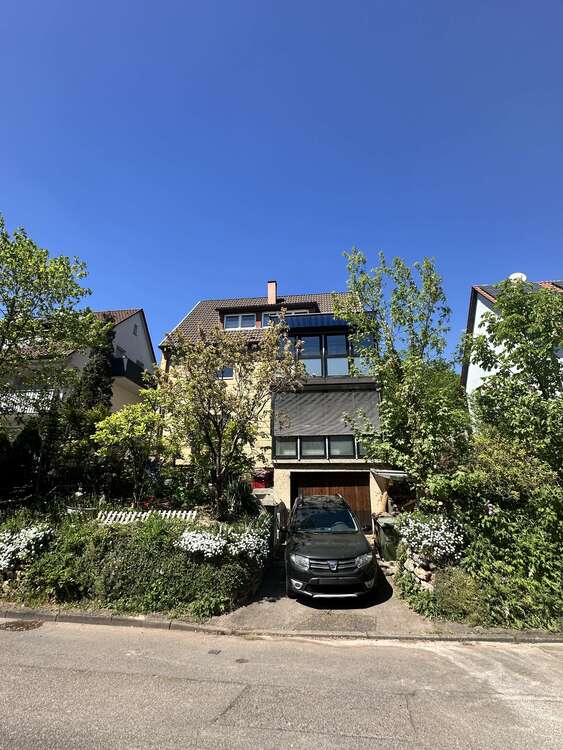 Thumbnail-Haus zum Kaufen in Stuttgart 465.000,00 € 180 m²