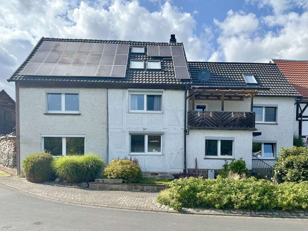 Thumbnail-Haus zum Kaufen in Bodenfelde 250.000,00 € 275 m²