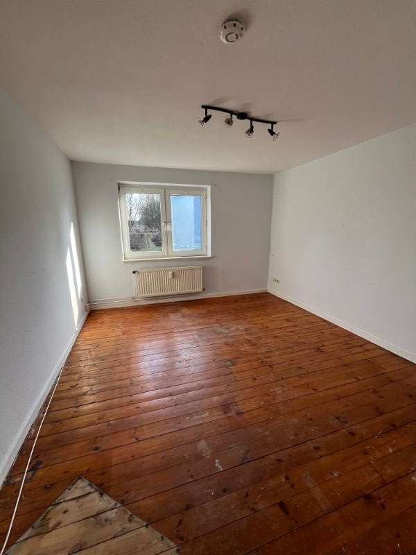 Thumbnail-Wohnung zum Mieten in Büdelsdorf 405,00 € 51.78 m²