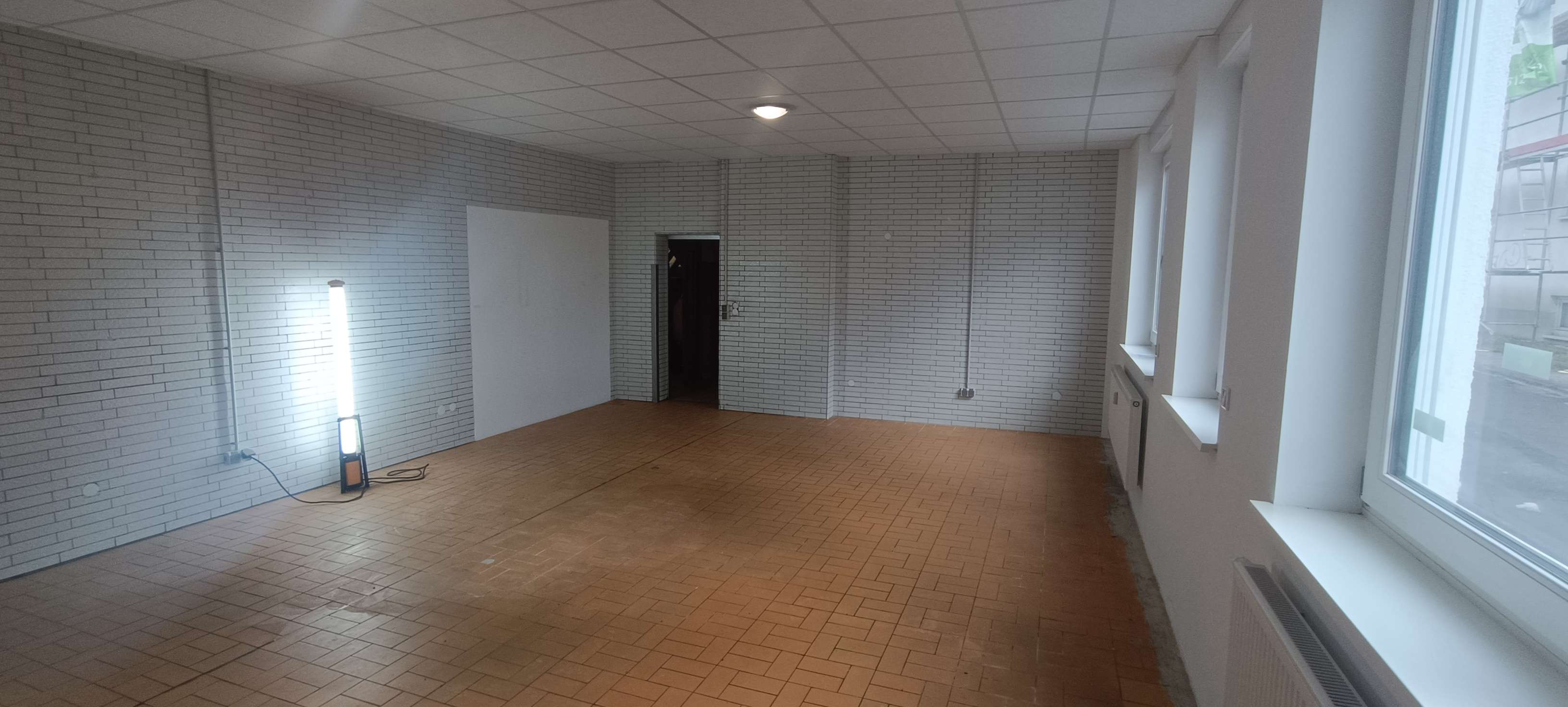 Thumbnail-Halle in Taunusstein 700,00 € 72 m²