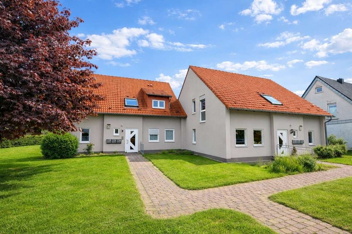 Thumbnail-Haus zum Kaufen in Odenthal 1.200.000,00 € 392 m²